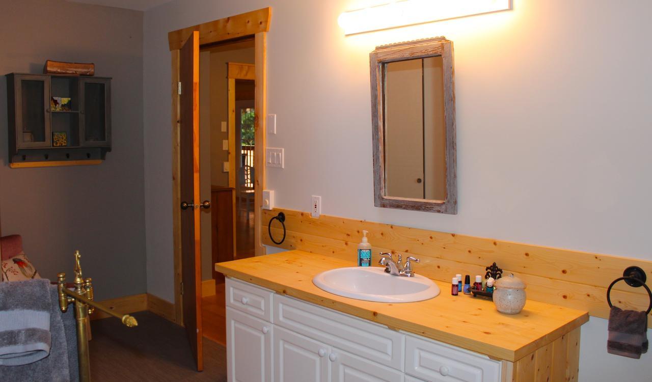 The Perch On Gabriola B&B 외부 사진